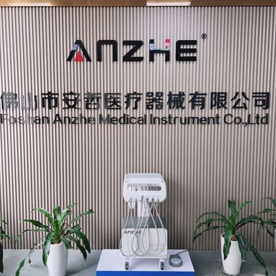 Foshan Dental Factory Przenośny Unit Stomatologiczny 550W z Kompresorem Powietrza Mobilne Wózki Operacyjne